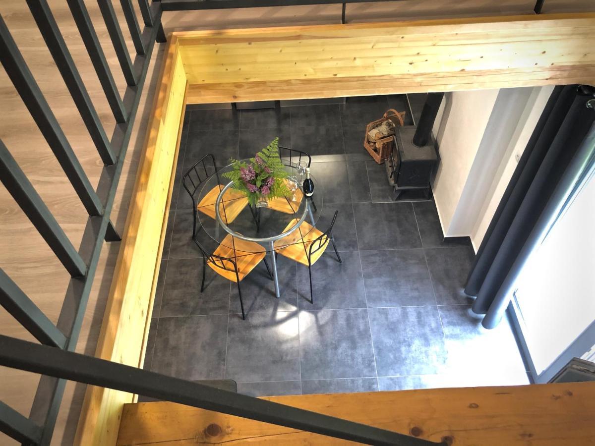 Mezonetovy Apartman S Terasou Na Samote V Lese Vlkava Buitenkant foto